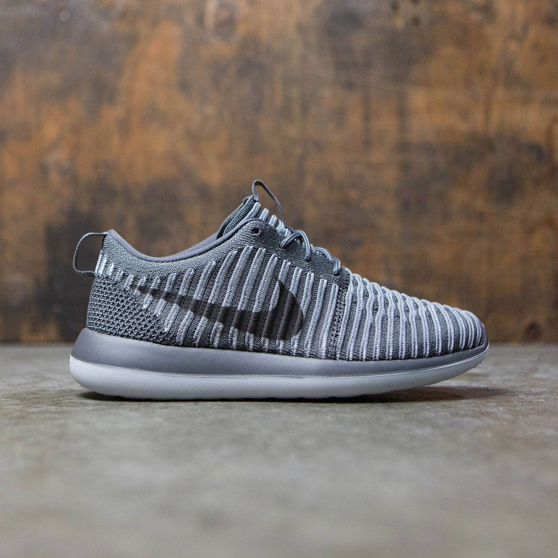 Nike Women Roshe Two Flyknit (dark / dark grey-pure platinum)