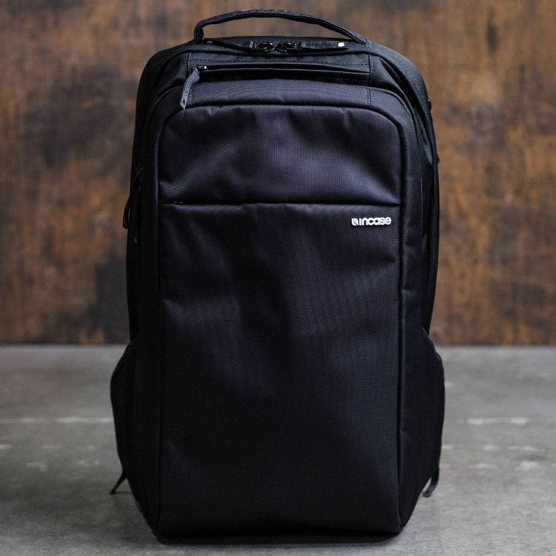 Incase Icon Backpack black