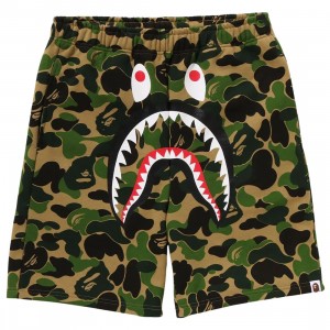 A Bathing Ape Men ABC Camo Shark Sweat Shorts (green)