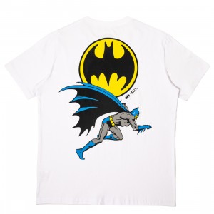 Cheap Cerbe Jordan Outlet x Batman Men Classic Batman Chase Tee (white)