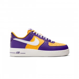 Nike vintage Women Wmns Air Force 1 '07 Se (court purple / white-university gold-sail)