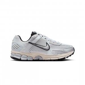 Nike Women Zoom Vomero 5 (pure platinum / chrome-lt orewood brn)