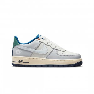 nike james Big Kids Air Force 1 Lv8 (Gs) (sail / white-coconut milk-thunder blue)