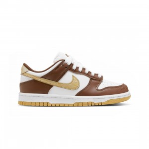 Nike Big Kids Dunk Low (Gs) (white / metallic gold-white-cacao wow)