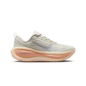 Nike Women Vomero Plus (light bone / metallic silver-arctic orange)