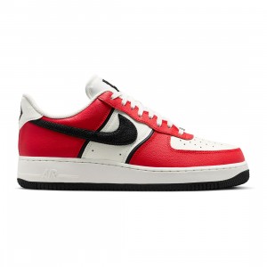 Nike Men Air Force 1 '07 Lv8 (university red / black-sail)