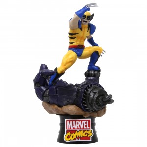 Beast Kingdom Marvel Comics D-Stage Wolverine Statue - PX Previews Exclusive (yellow)