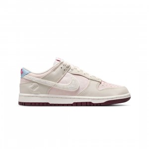 Nike Women Dunk Low (silt red / sail-light bone-burgundy crush)