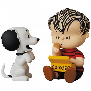Medicom UDF Peanuts Series 12 50's Snoopy And Linus Figure (red)