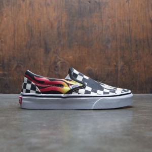 Vans x Disney Women Classic Slip-On - Mickey Flames (black / checker flames)