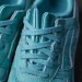 zapatillas de running asics Gel-Kinsei media maratón blancas