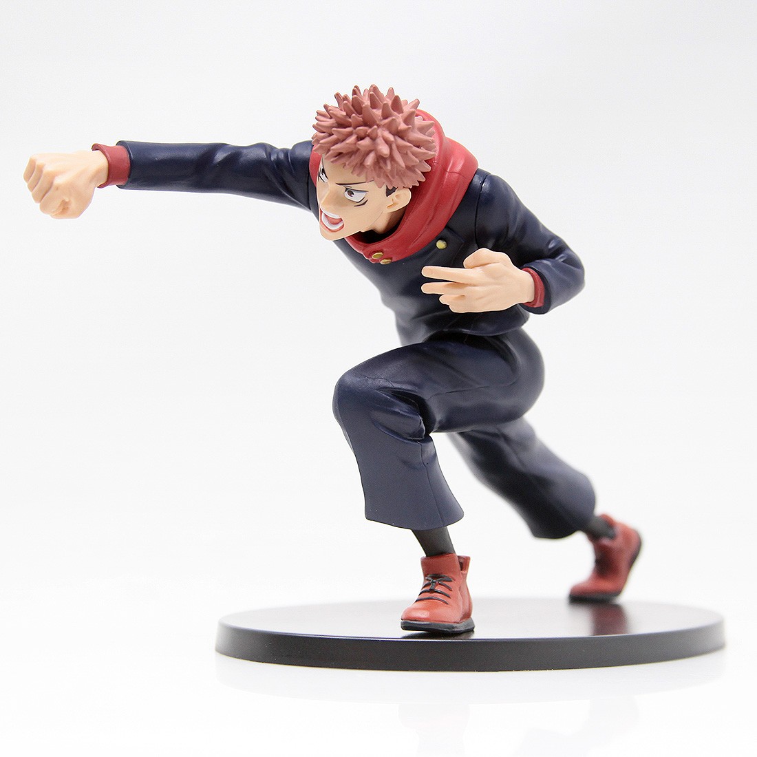 Banpresto Jujutsu Kaisen Yuji Itadori Figure Black