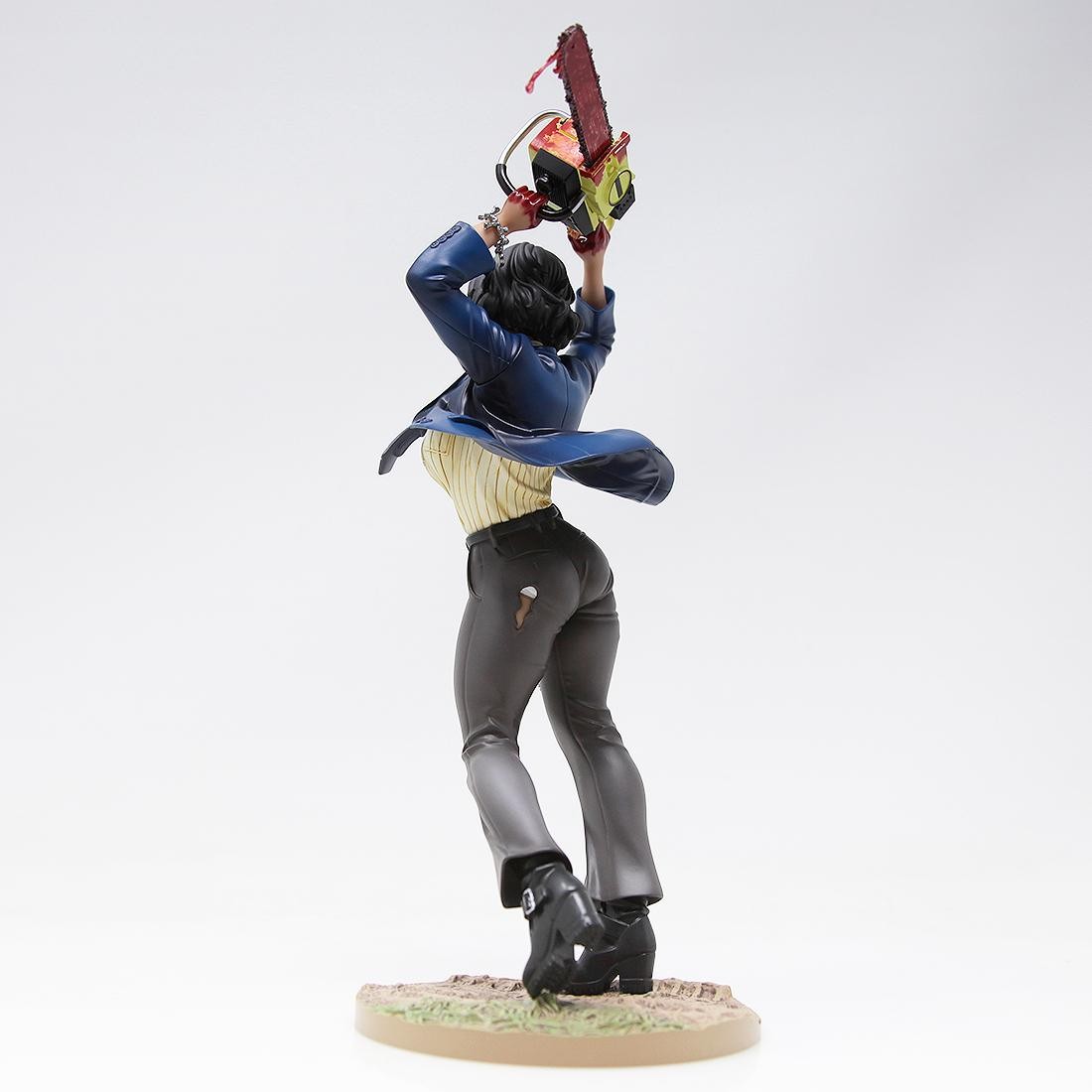 Kotobukiya The Texas Chainsaw Massacre Leatherface Chainsaw Dance