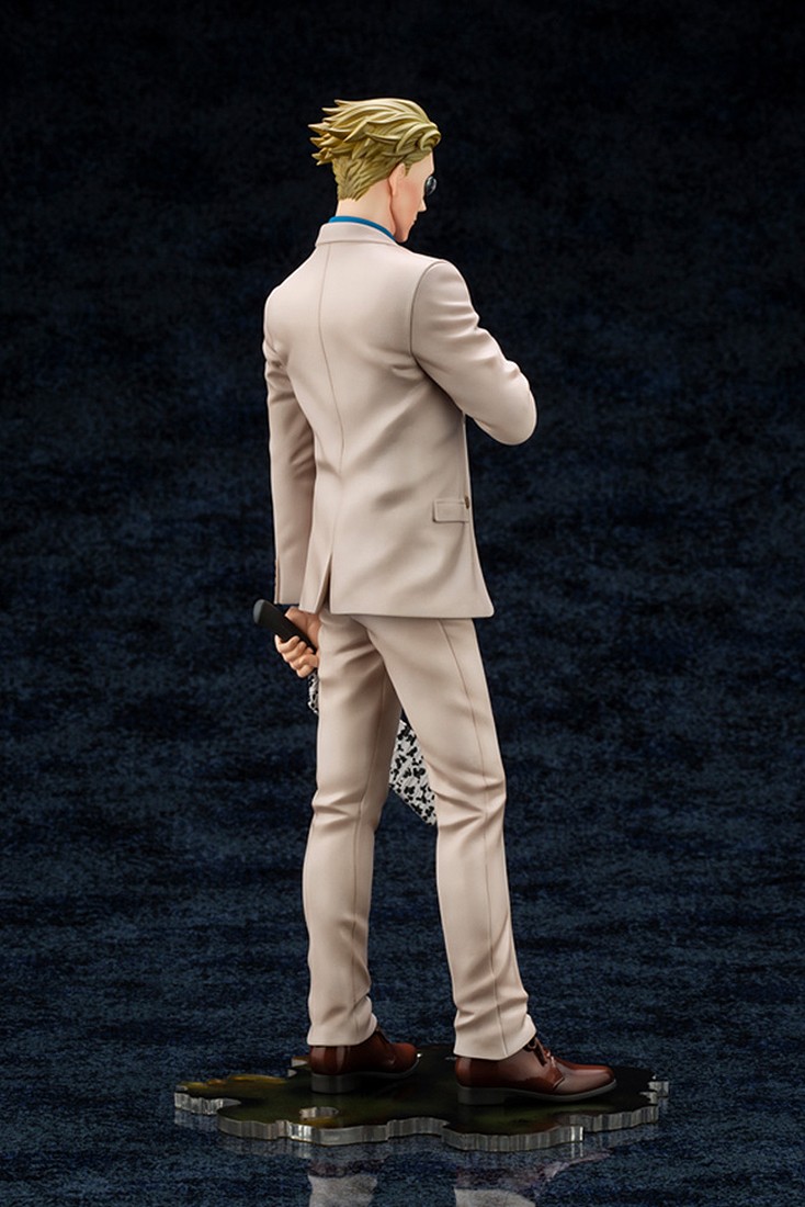 nanami statue