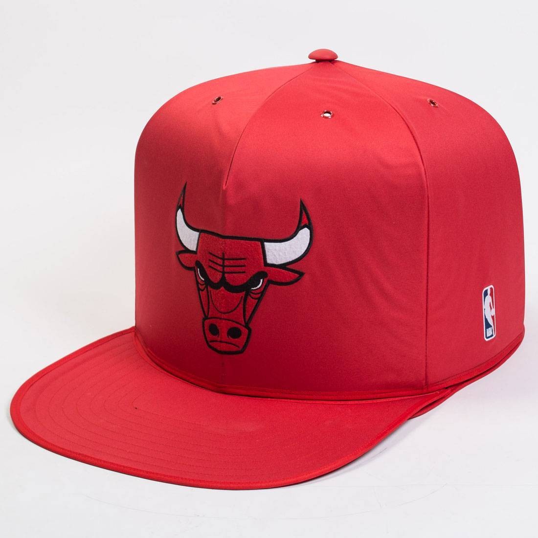 Снэпбэк Chicago bulls синяя. Панамка Чикаго Буллз. Красная бейсболка NBA. Бейсболка Chicago bulls 5 Day.