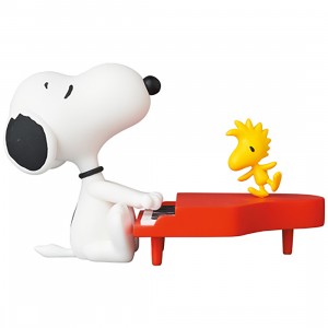 Medicom UDF Peanuts Series 13 Pianist Snoopy Figure (red)