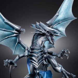PREORDER - MegaHouse Art Works Monsters Yu-Gi-Oh Duel Monsters Blue Eyes White Dragon Holographic Edition Figure (blue)