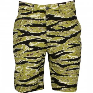 BAIT Basics Chino Shorts (camo / tiger camo)