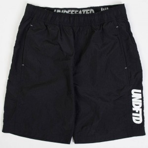 Undefeated Men Crinkle Shorts (black)