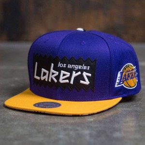 BAIT x NBA x Mitchell And Ness Los Angeles Lakers STA3 Wool Snapback Cap (purple / gold)